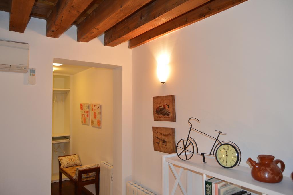 Apartamentos Nuncio Viejo Τολέδο Δωμάτιο φωτογραφία