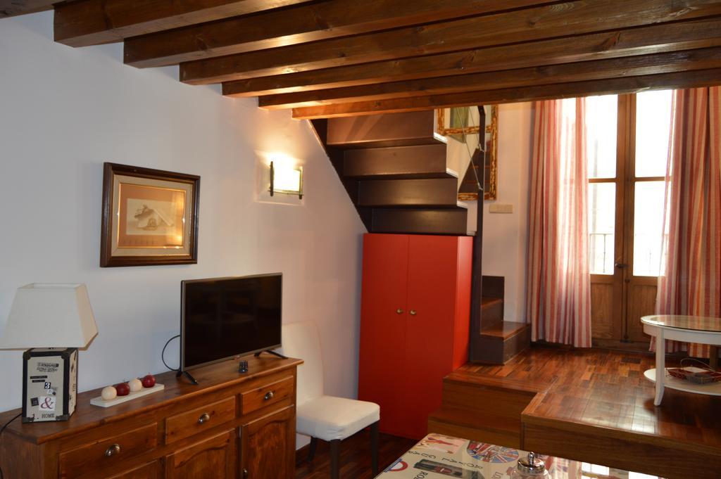 Apartamentos Nuncio Viejo Τολέδο Δωμάτιο φωτογραφία